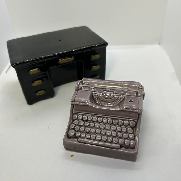 Vtg Sarsaparilla Deco Designs NYC Typewriter Desk Salt Pepper Shaker Set 1980's - Picture 1 of 16